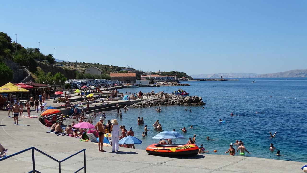 Apartments By The Beach Adela Senj Senj  Eksteriør billede